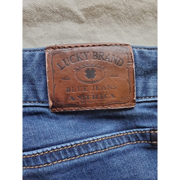 Lucky Brand Leyla‎ Bootcut Jeans Womens Size 6/28 Dark Wash Denim - Picture 3 of 9